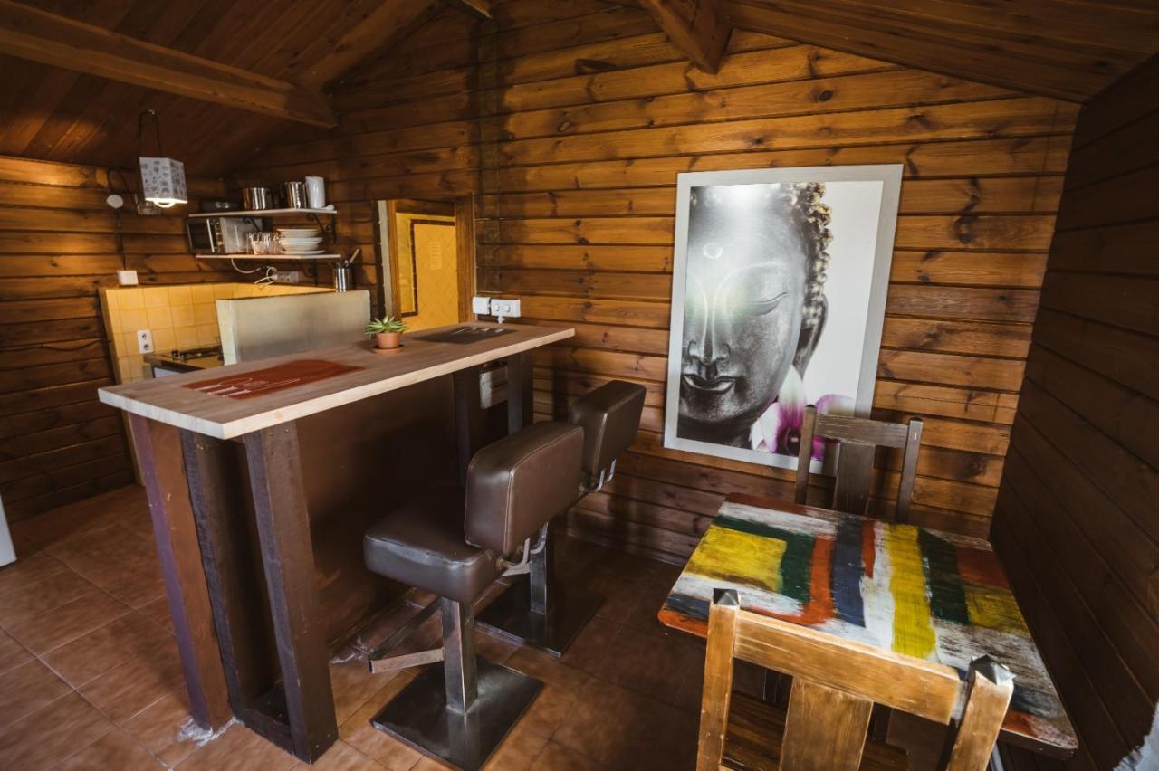 Fuente Del Lobo Glamping & Bungalows - Adults Only Пінос-Хеніль Екстер'єр фото