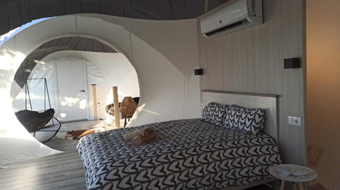 Fuente Del Lobo Glamping & Bungalows - Adults Only Пінос-Хеніль Екстер'єр фото